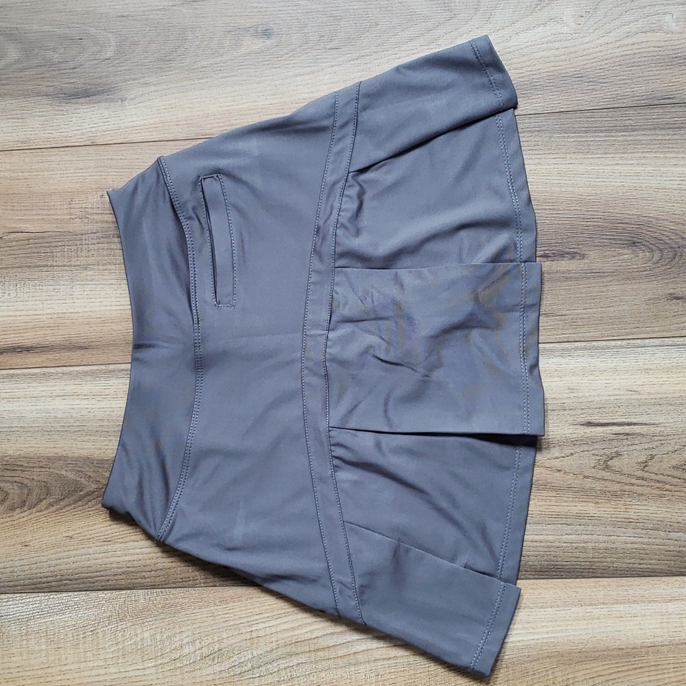 NWOT Silver XS pleated athletic skirt - Picture 2 of 6